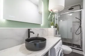 Spacious building - city center - sleeps 15 - Image 4