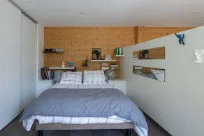 Apartment \"La Tour 74\" with Mountain Views, Private Terrace, and Wi-Fi - Image 4