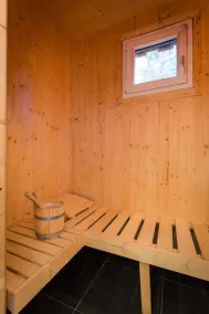 Chalet # 25 with sauna and indoor whirlpool - Image 3