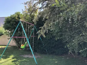 Casa com jardim, praia de 40m, para 8 a 10 pessoas, totalmente equipada. - Image 3