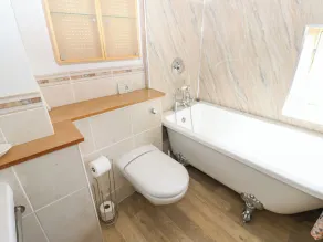 FLINTS COTTAGE, pet friendly, character holiday cottage in Richmond - Image 4