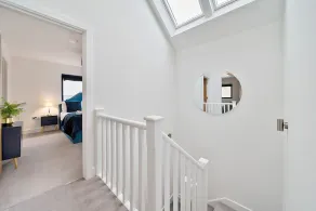 Acorn House - Image 2