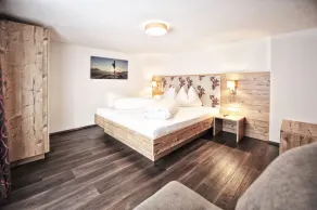 HIRSCH by Summit Residence - Image 3