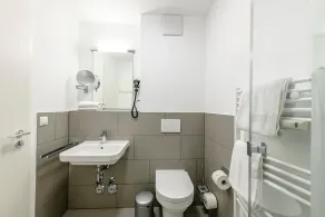 Hübsches 1-zimmer Ferienapartment in Strandnaher Lage mit Überdachtem Balkon - Image 2