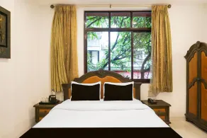Premium Stays Near Fergusson College - Image 5