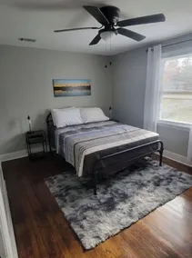 The Lake House on Mary - Image 3