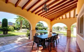 5 minutes from the beach! Ideal house for families, with private pool. - Image 5