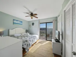 Pelican Perch - 3rd floor views of the ocean and marsh - perfect for wildlife viewing, condo - Image 4