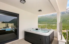 Stunning Home In Zagvozd - Image 5