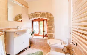 3 Bedroom Accommodation in Pazin - Image 2