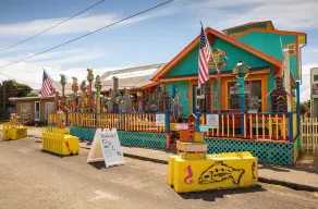 Spectacular Large Oceanfront Home • Panoramic View • Quiet Area • Dog Friendly - Image 2