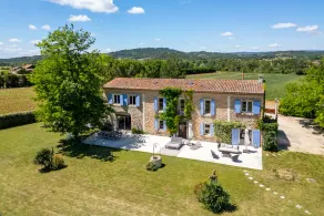 Antico casale ristrutturato con stile nel cuore del Luberon - Image 2