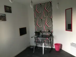 Strandhus med opvarmet pool, strande og butikker til fods. - Image 4
