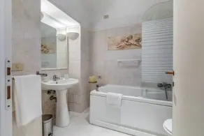 VENETO EXCLUSIVE SUITE CENTRE ROME - Image 3