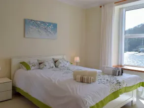 2 bedroom accommodation in Fishguard - Image 2