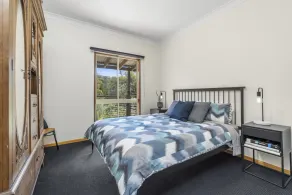 Sharpe's Ridge Retreat - Image 4