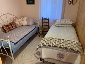 Charming 3 bedroom on Beech Hill Pond close to Ellsworth and Bar Harbor WiFi, AC - Image 4