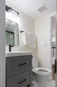 Cozy 2 bedroom at the heart of DC FREE Parking - Image 3