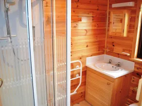 Pine log cabin situated in an ideal location for the outdoor enthusiast. - Image 3