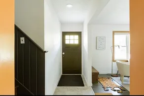 Silver Haus - Image 2