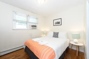 Fully stocked vacation home with large private yard, decks and BBQ gas grill & 1 mile to Narragansett Beach ! - Image 5