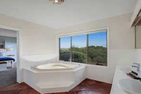 Wallowie Vistas Beach House - Image 2