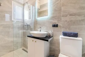 Apartment 'Rozario 1' with Balcony, Wi-Fi and Air Conditioning - Image 2