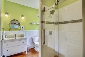 AbFab Seaside Cottage - Image 3