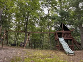 Sleepy Creek Getaway! Hot tub & Sauna - Image 2