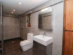 Owl Cottage - Image 2