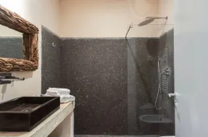 moderne Wohnung mit eigenem Garten, Klimaanlage und WI-FI, 2 Doppelzimmer - Image 3