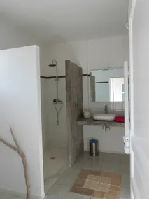 Villa for 7 people with swimming pool car rental 🚗 possible 5 or 7 seats - Image 2
