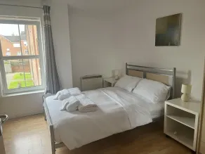 Nantwich - Sleeps 4 - Parking - Town 10mins Walk - Image 3