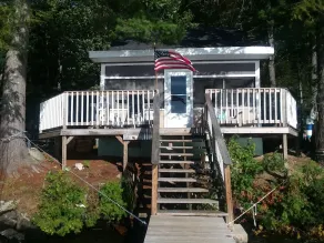 The Little Grey Duck Cottage on Cobbossee Lake - Image 1