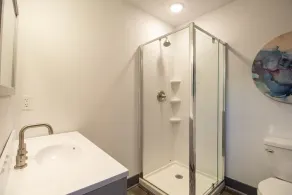 Charming Tiny House W/ Free Parking - Image 5