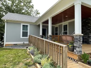Murphy’s Place 2-bedroom apartment near hiking skiing wineries and breweries. - Image 5