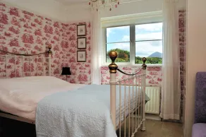 Pretty Cottage in Louisburgh a perfect location to explore The Wild Atlantic Way - Image 3
