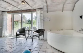 Stunning Home In Blåvand With Sauna - Image 4