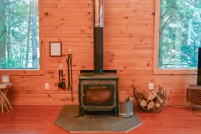 Beautiful Cedar Chalet Overlooking Jay Branch - Image 2