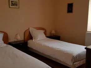 Casa de campo renovada con encanto, sábanas incluidas - Image 4