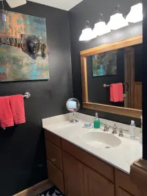 4-bedroom 3 bath vacation home Lake Front with a Hot Tub pavilion & bunk house - Image 2