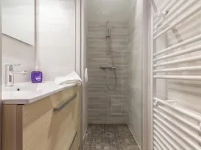 Cozy Countryside Home near Beach with Private Terrace, WiFi, and EV Charging - Image 2