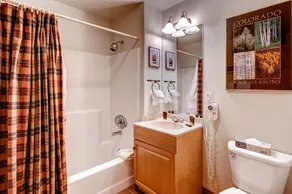 2 Bedroom Apartment | Balcony and Stunning Views! - Image 3