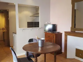 Cozy studio with shared garden and parking, ideal for couples facing Pontlevoy Abbey - Image 5