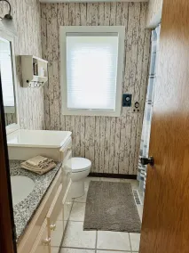 East Lake Carlos Cottage - Image 2