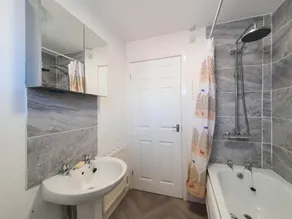 Thesiger 4 (2 beds) - Image 4