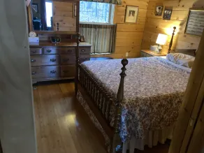 A Beautiful Log Cabin In The Woods, On Pontoosuc Lake, Yet Near Everything - Image 5