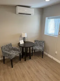 Cozy 1 bedroom in the heart of Brighton - Image 5