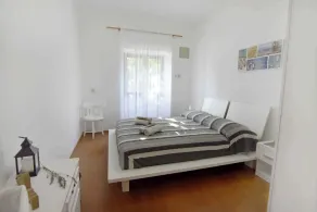 Holiday apartment with air conditioning - Image 5