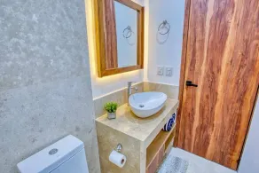 Lovely 2 BR in Zona Romantica - Image 3